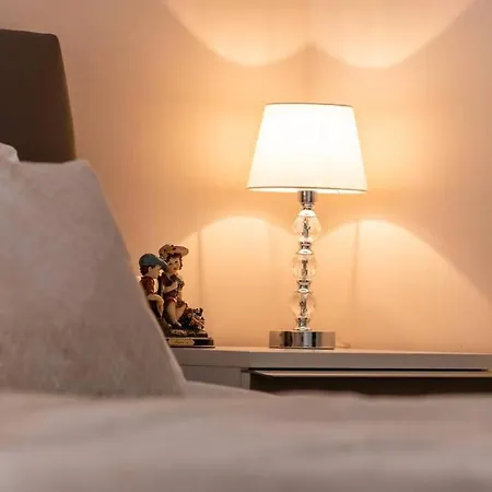 Apartament Deluxe Unique-with Private Heated Pool *