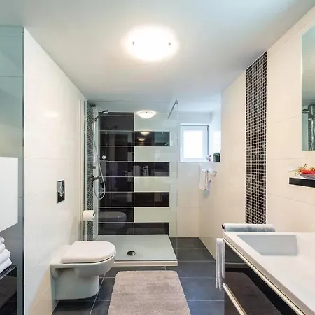 Deluxe Unique-with Private Heated Pool * 챠브타트