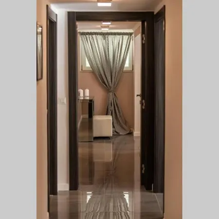 아파트 Deluxe Unique-with Private Heated Pool 챠브타트