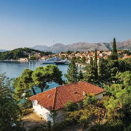 Deluxe Unique-with Private Heated Pool Cavtat