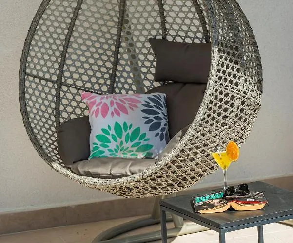 Deluxe Unique-with Private Heated Pool