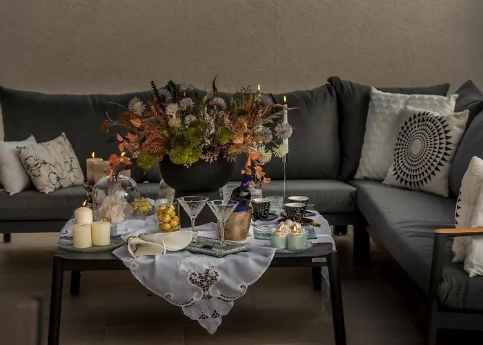 Deluxe Unique-with Private Heated Pool Apartmán *