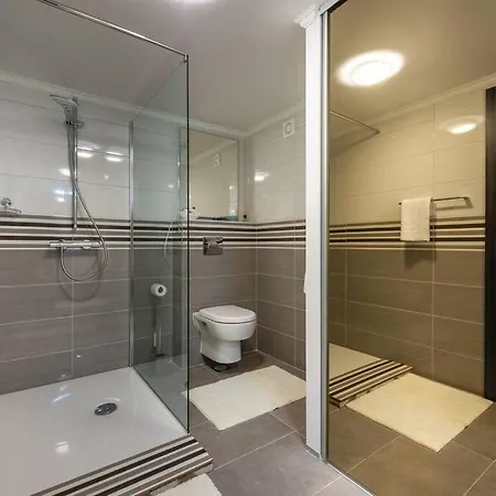 Deluxe Unique-with Private Heated Pool Apartman *