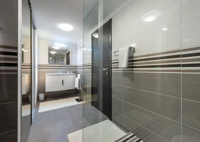 Deluxe Unique-with Private Heated Pool * 察夫塔特