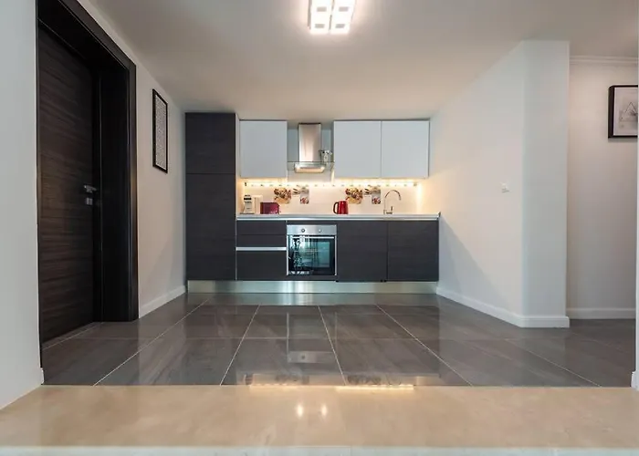 Deluxe Unique-with Private Heated Pool