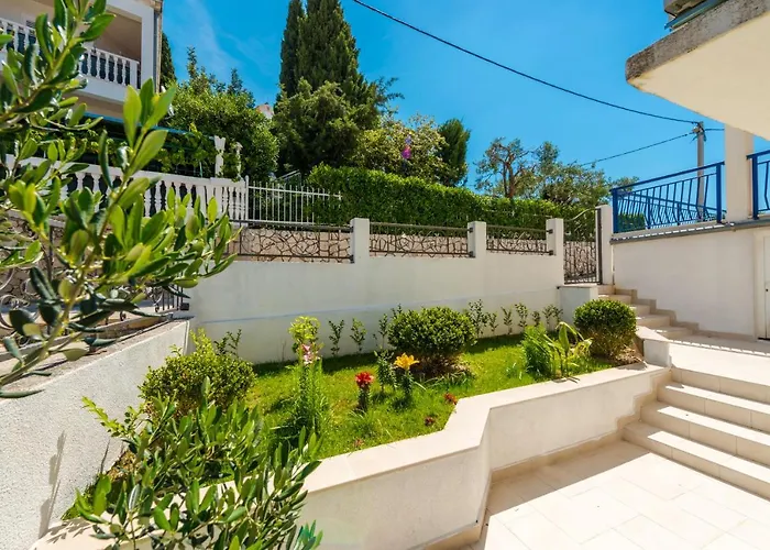 Deluxe Unique-with Private Heated Pool Apartament Cavtat