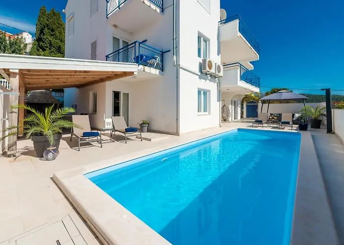 דירה Deluxe Unique-with Private Heated Pool